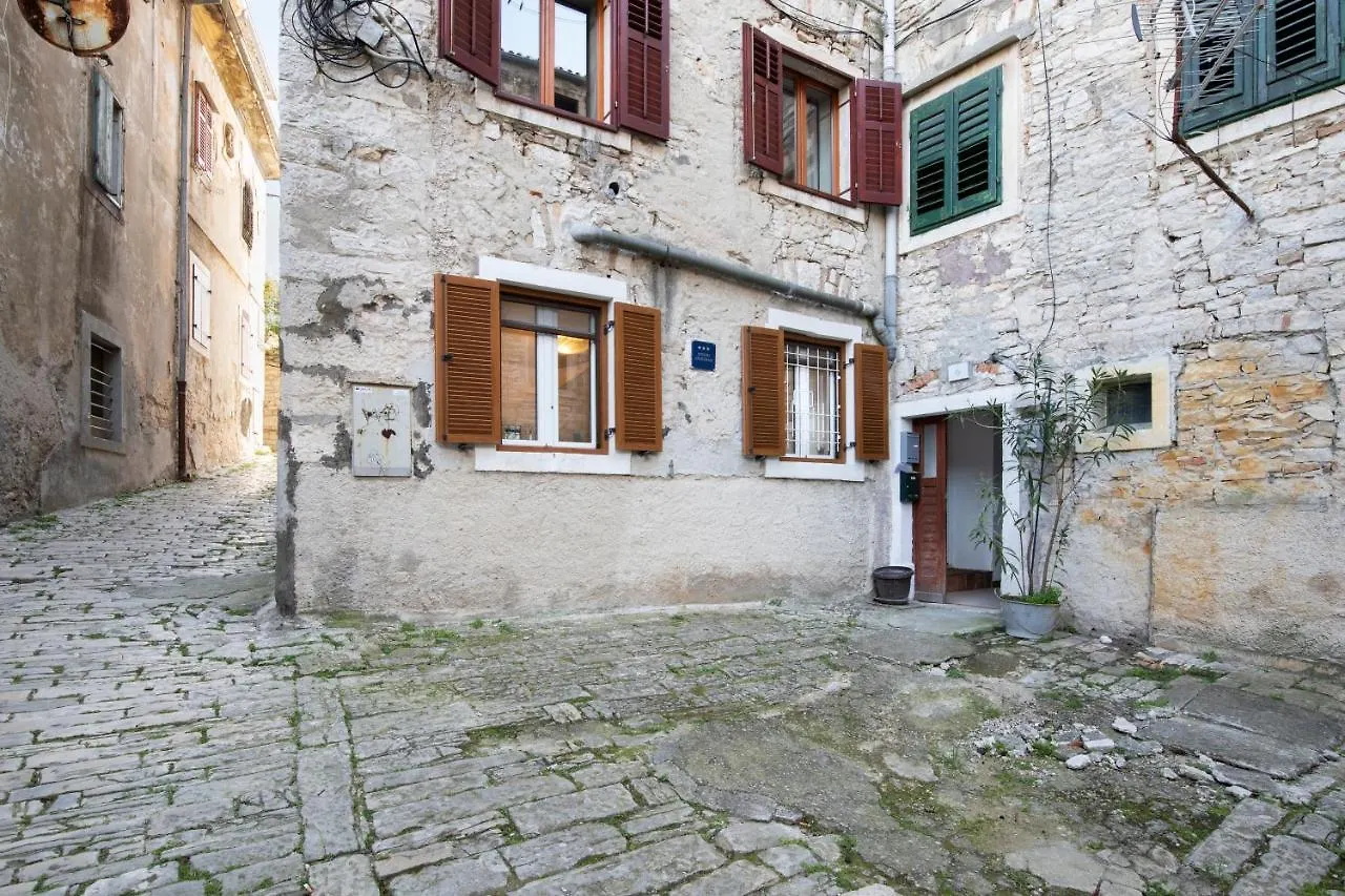 Kandlers Street Apartment Pula 0*,  Croatia