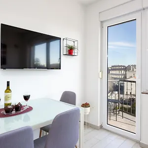  Apartment Ancora Center